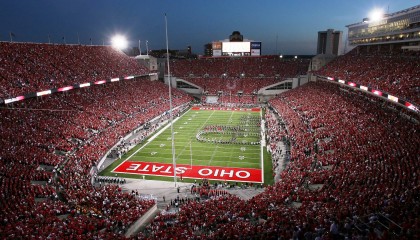 开云体育在线入口-是否应设立官方球迷反馈机制